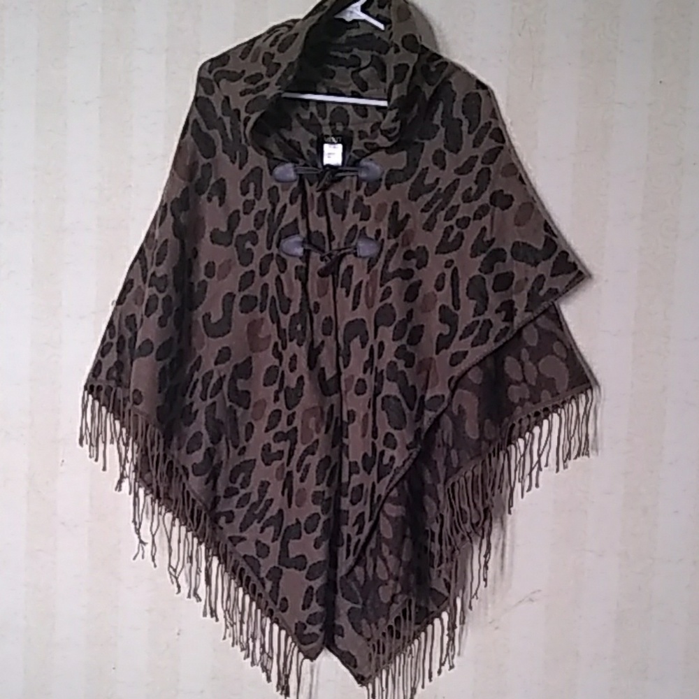 **TRADED**Women's ponch or wrap